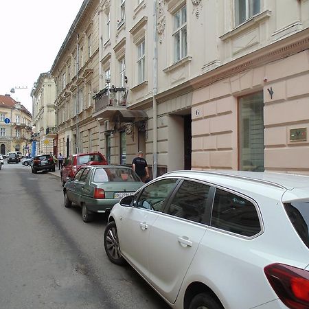 Apartment On Voloshyna Λβιβ Εξωτερικό φωτογραφία