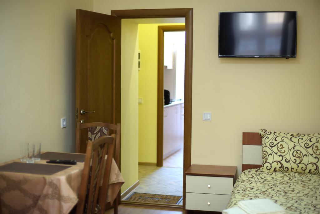 Apartment On Voloshyna Λβιβ Εξωτερικό φωτογραφία